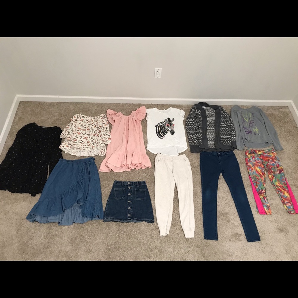 Big LOT of girls 12 Zara Old Navy H&M Puma clothes